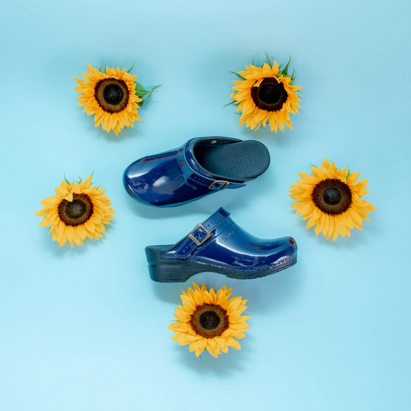 Estelle Women's Clog in Blue - Image 5